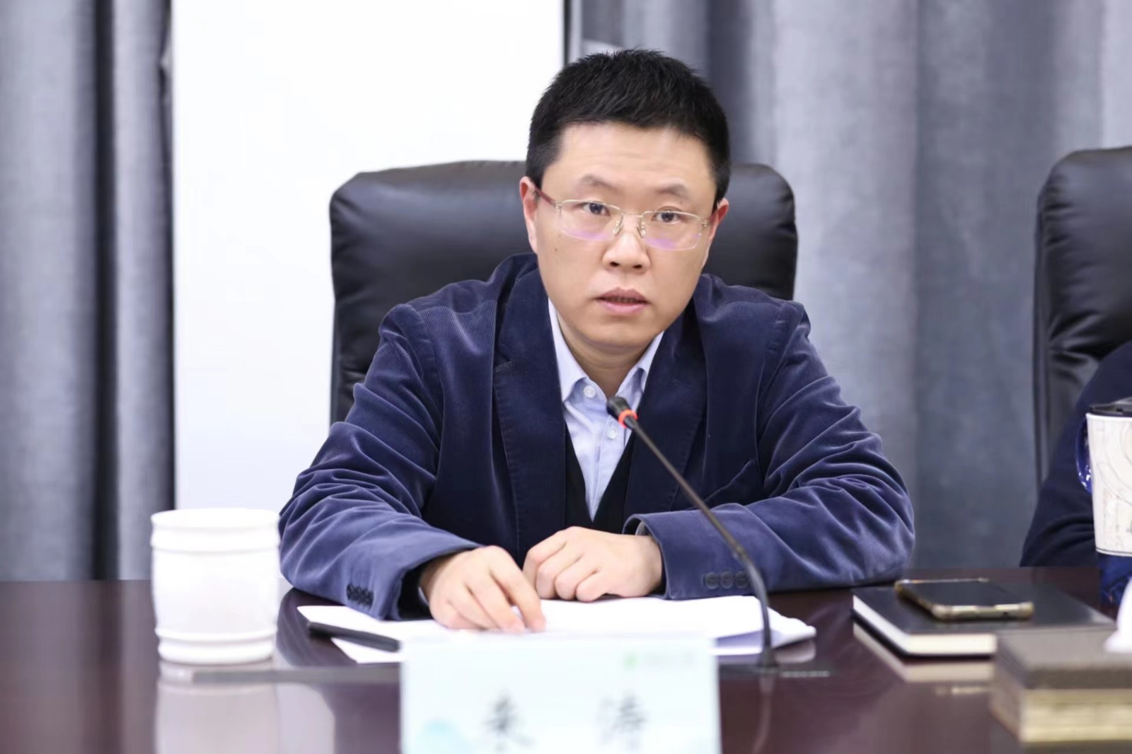 1678193423714131.jpg 來(lái)書記.jpg