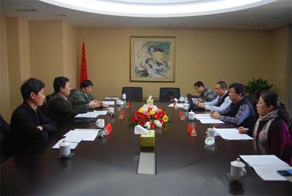 省直屬企業工會（重點）工作目標考核小組到我司檢查工作