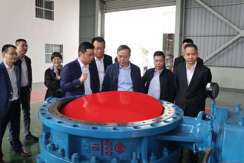 虞岳明赴溫州龍灣考察相關企業