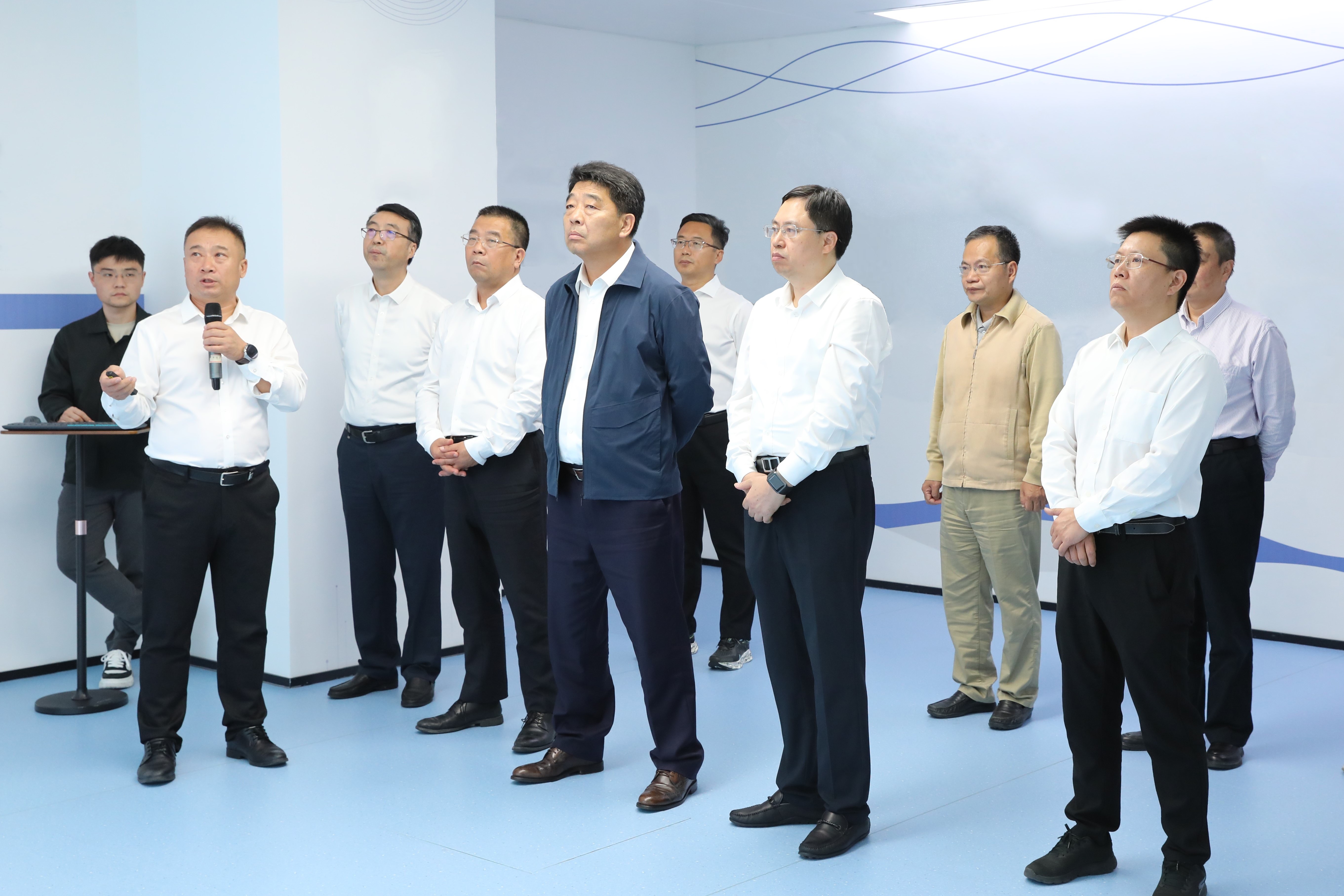 柯吉欣在省二輕集團調研時強調 錨定目標強信心 奮力攻堅開新局