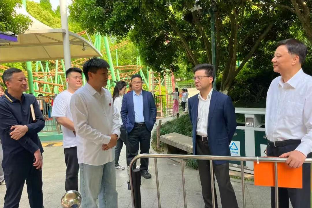 省國資委副主任董正泉一行赴杭州動物園、少兒公園開展節前安全生產檢查